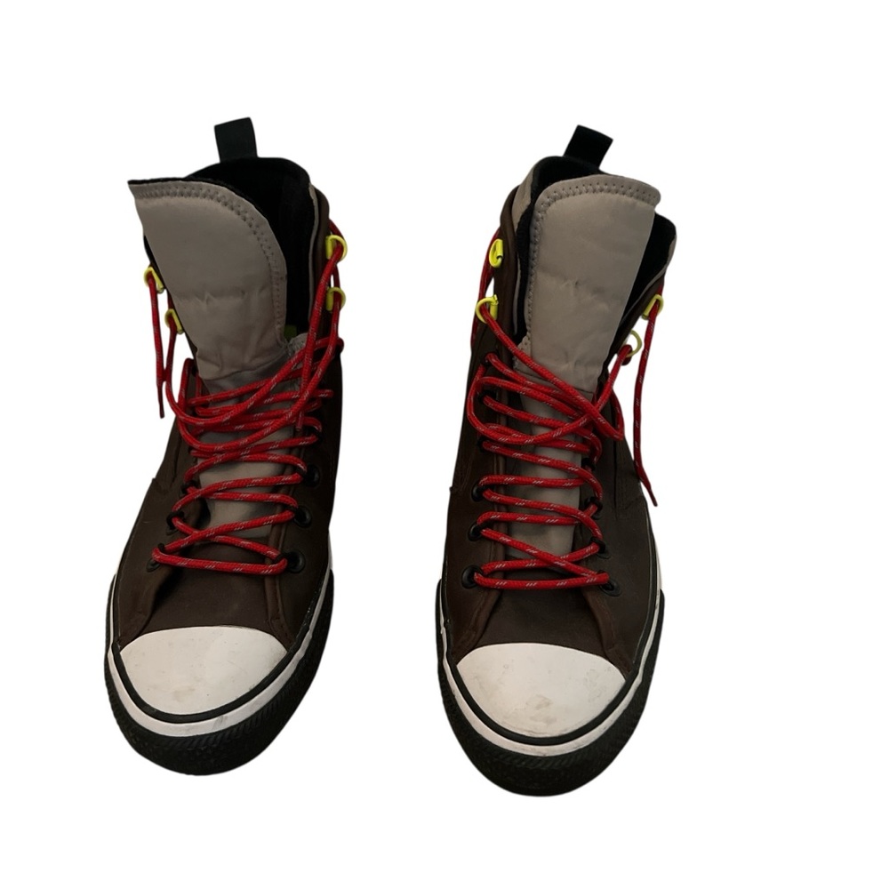 Converse Brown Leather High-Top Sneakers with Red Laces - size 9